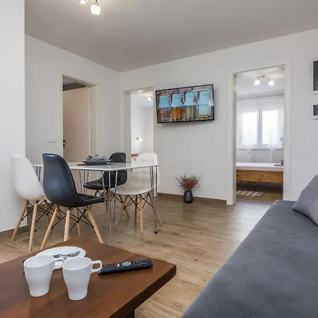 Pejakovic 4 By Interhome