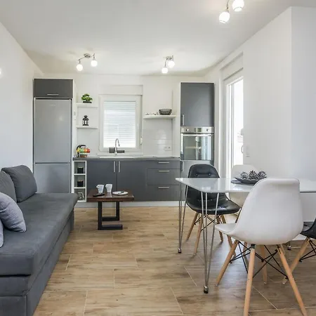 Apartamento Pejakovic 4 By Interhome Vir