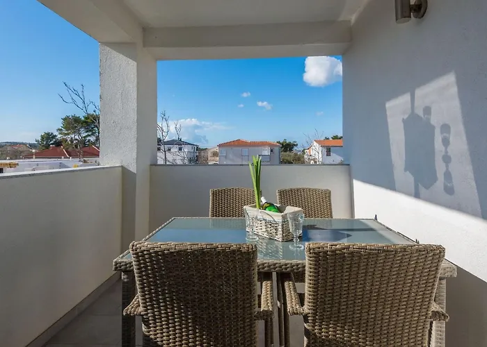 Pejakovic 4 By Interhome * Vir