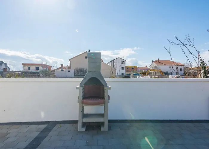 Apartamento Pejakovic 4 By Interhome Vir