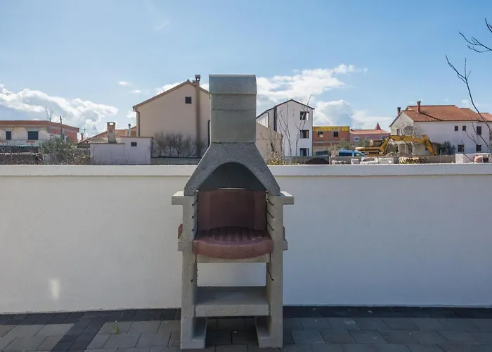 Pejakovic 4 By Interhome